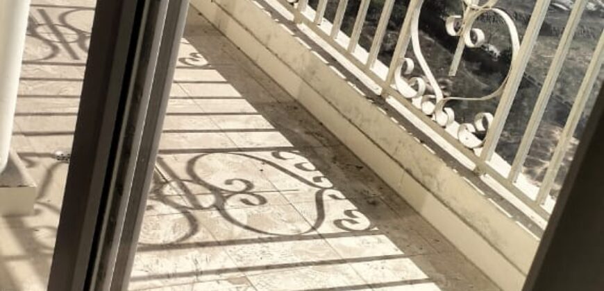 Flat Available for Rent 850 sq Feet in Mahagun Mantra Society at Sidhi Tower.