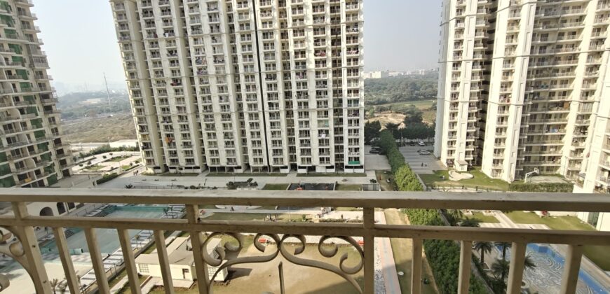 Flat Available for Rent 1125 sq Feet in Mahagun Mantra Society at Sidhi Tower.