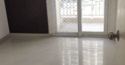 Flat Available for Rent 1125 sq Feet in Mahagun Mantra Society at Sidhi Tower.