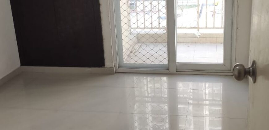 Flat Available for Rent 1125 sq Feet in Mahagun Mantra Society at Sidhi Tower.