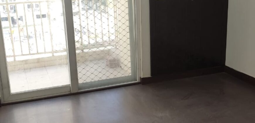 Flat Available for Rent 1125 sq Feet in Mahagun Mantra Society at Sidhi Tower.