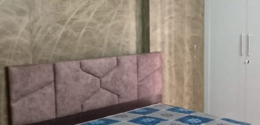 Flat Available for Rent 1400 sq Feet in Mahagun Mantra Society at Sidhi Tower.